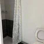 Cocon Vue Grande Roue, & Piscine, Parking & Clim Apartment *