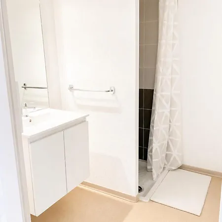 Lvam - Cozy Renovated Ferris Wheel View Pool Apartamento
